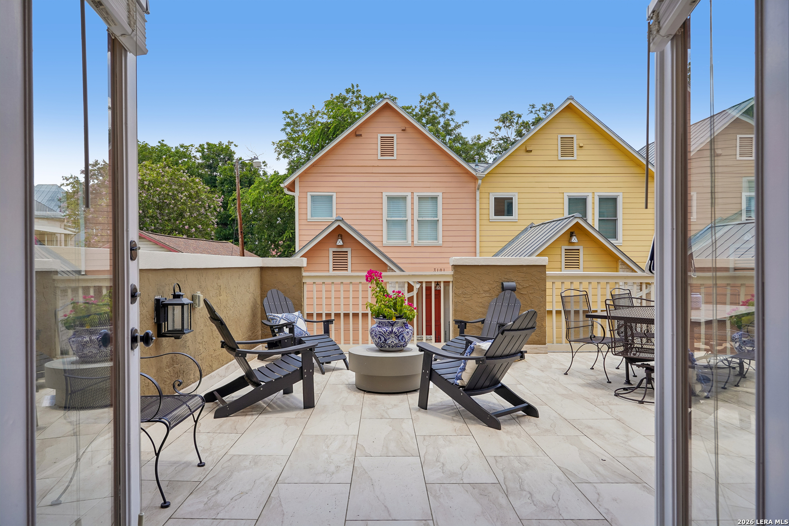 400 E GUENTHER ST Unit: 2202
