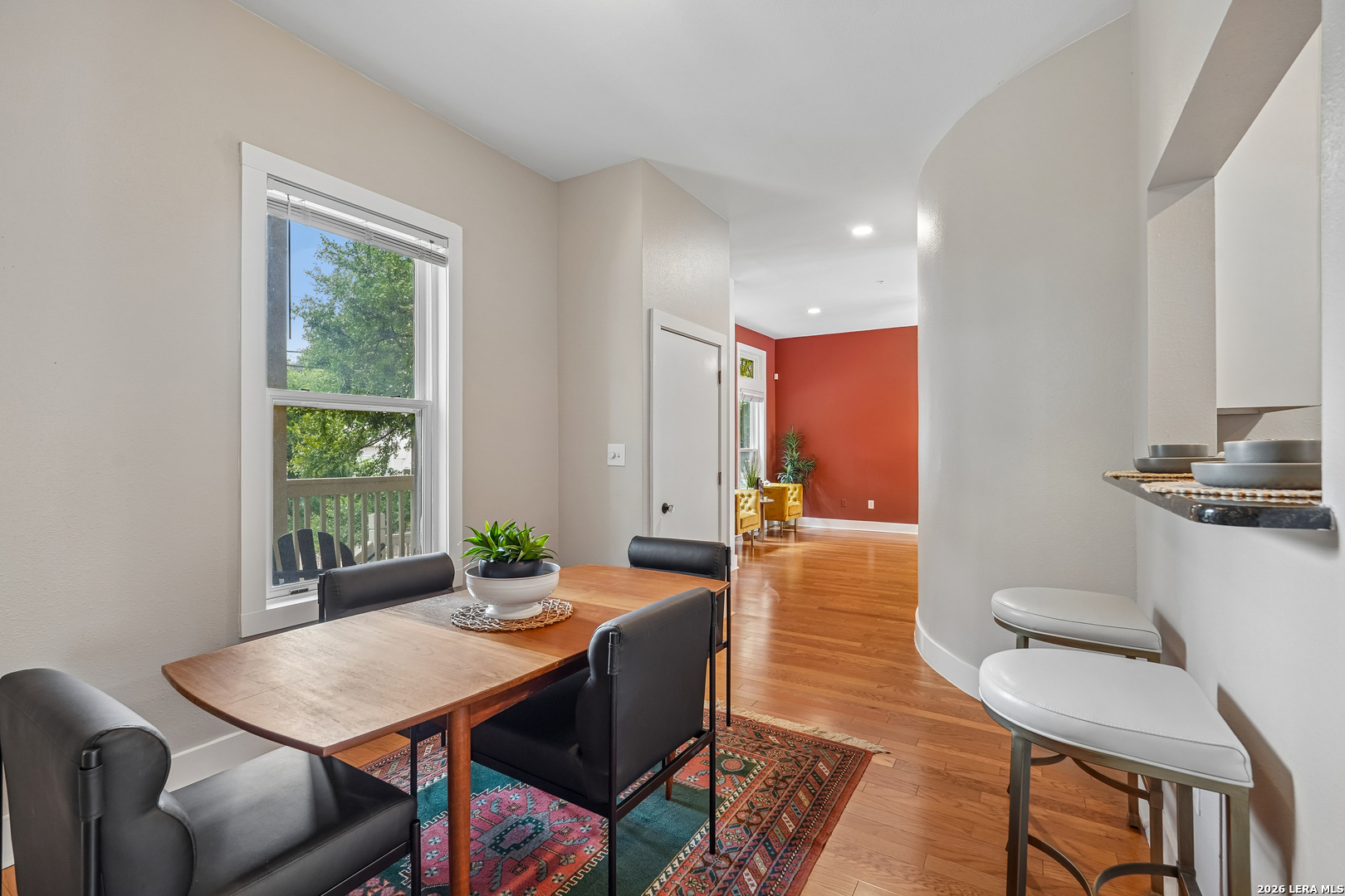 400 E GUENTHER ST Unit: 2202