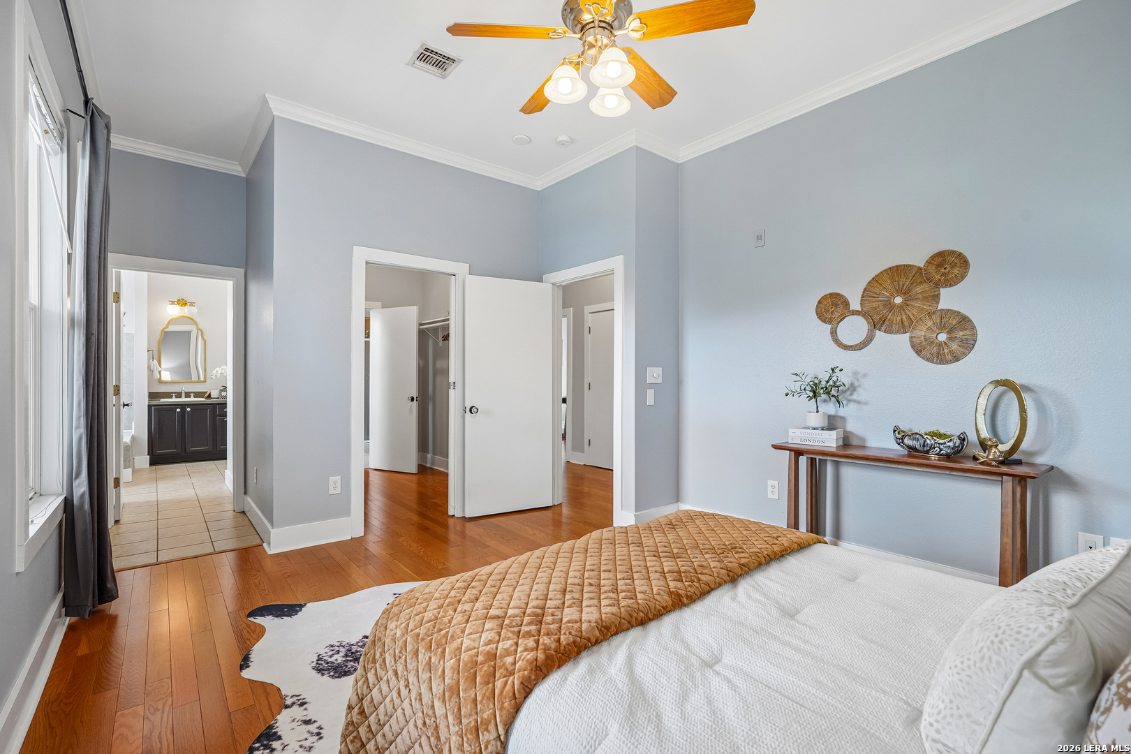 400 E GUENTHER ST Unit: 2202