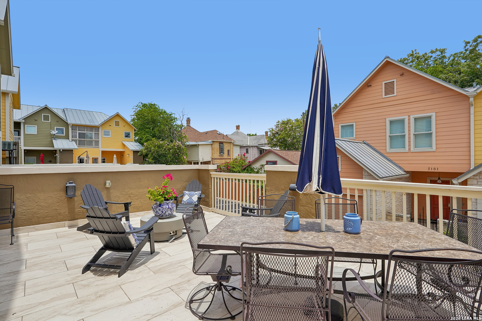 400 E GUENTHER ST Unit: 2202