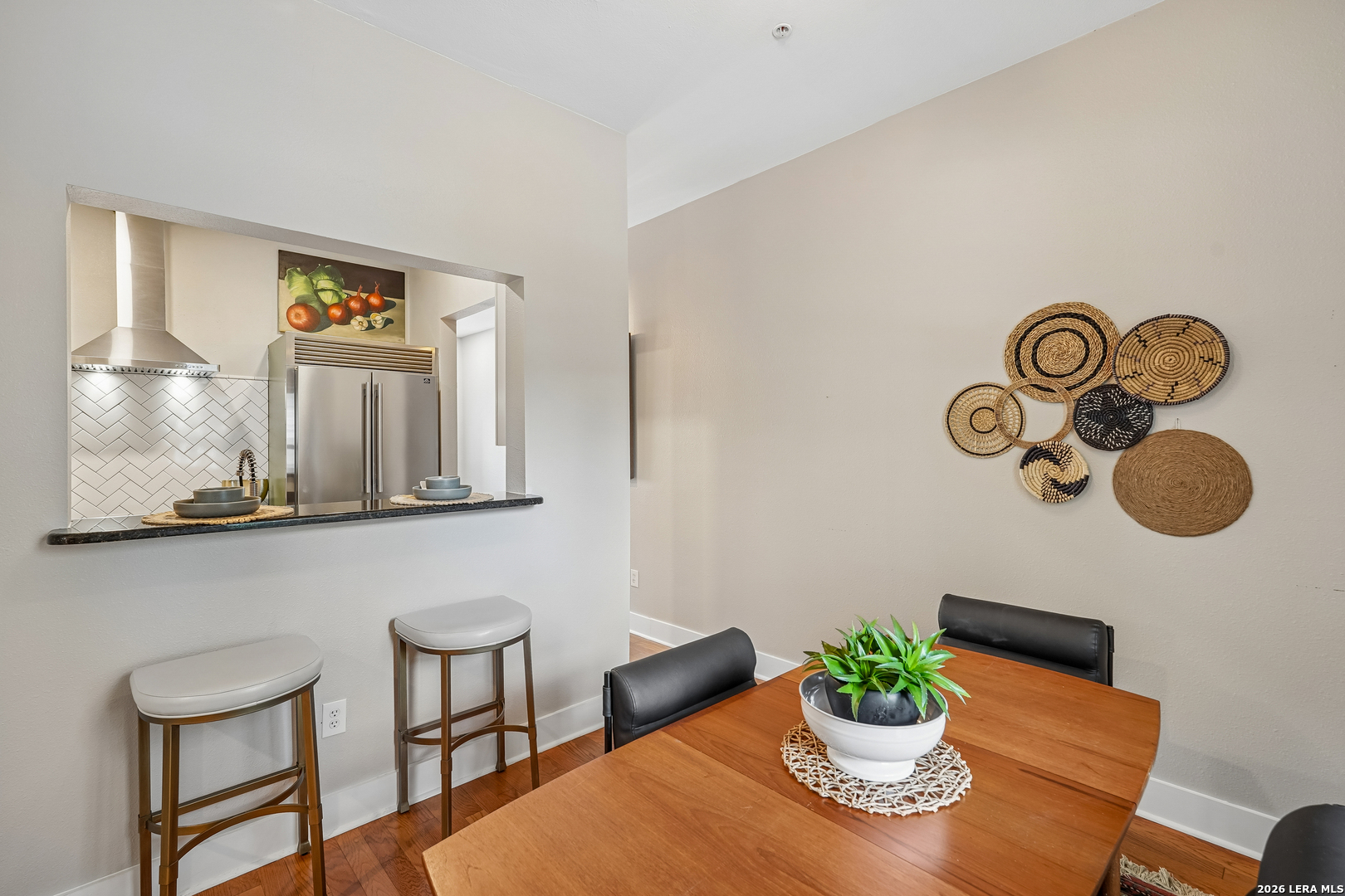 400 E GUENTHER ST Unit: 2202