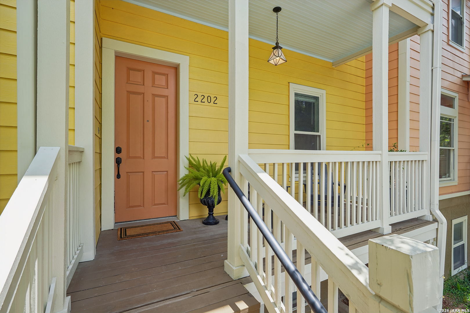400 E GUENTHER ST Unit: 2202
