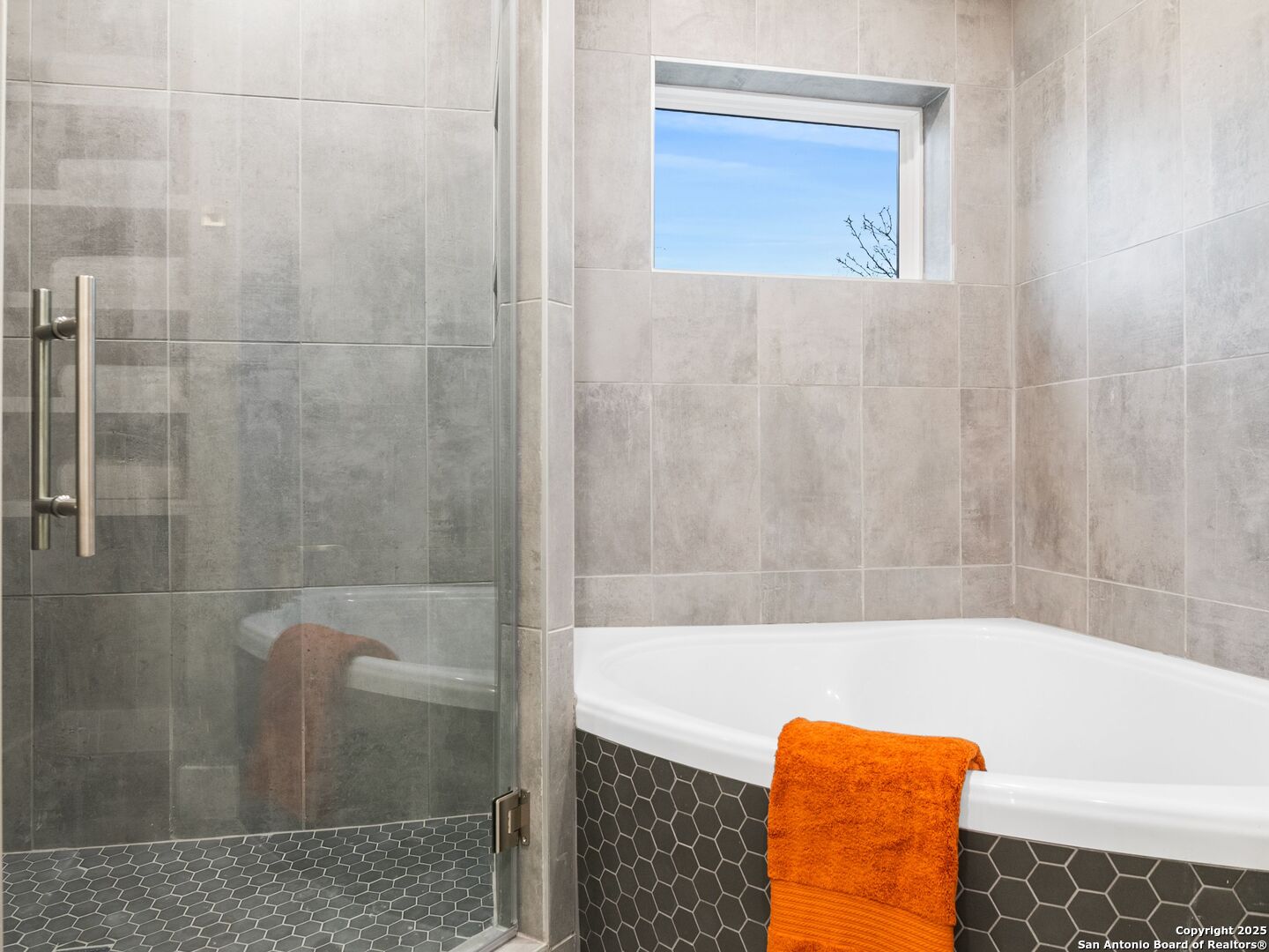 159 DAVIS CT Unit: 102