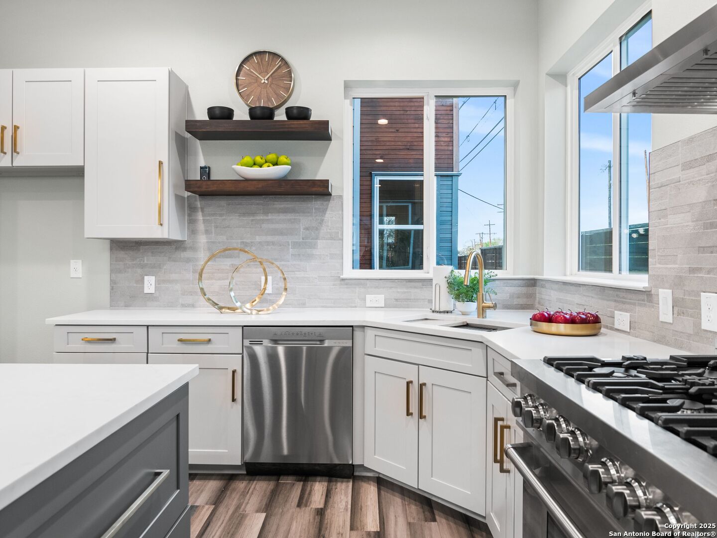 159 DAVIS CT Unit: 102