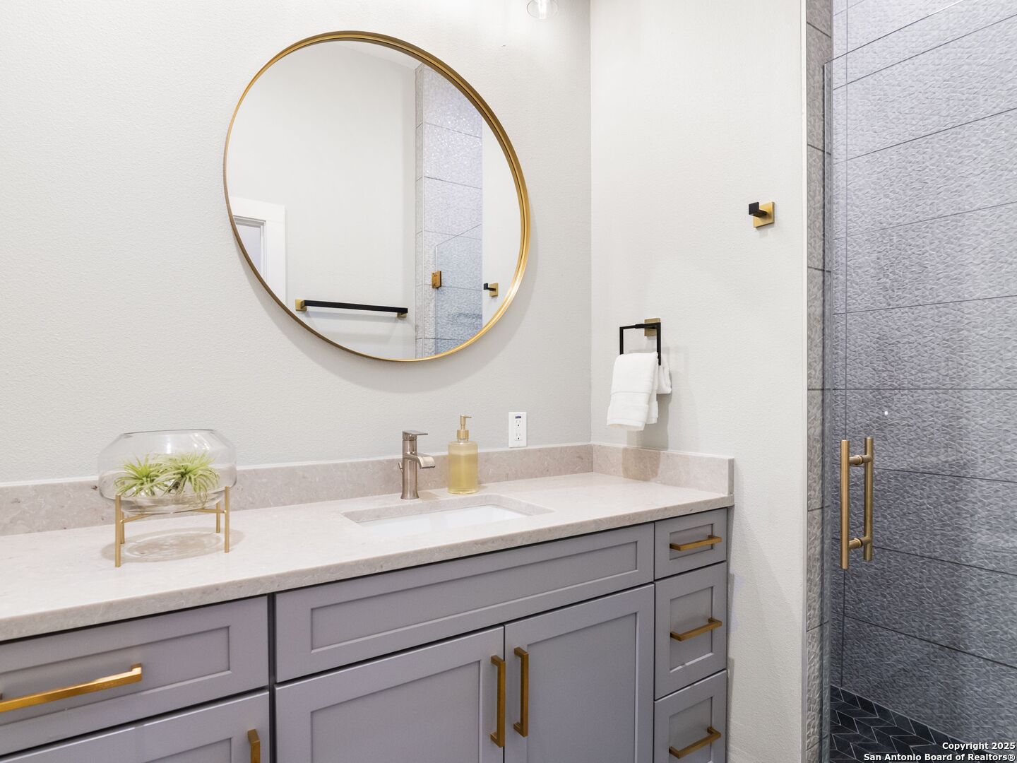 159 DAVIS CT Unit: 102