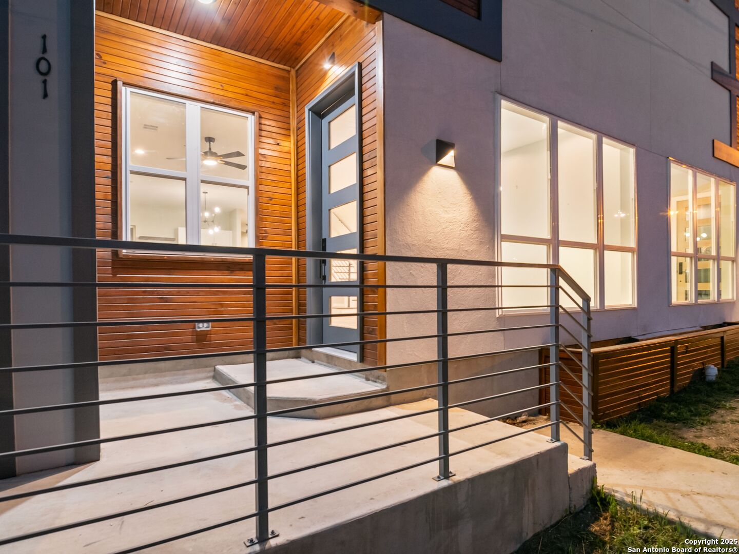 159 DAVIS CT Unit: 102
