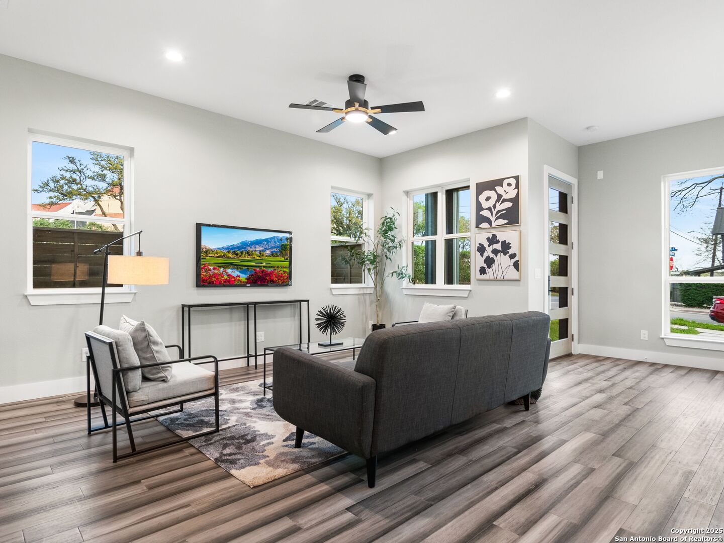 159 DAVIS CT Unit: 102
