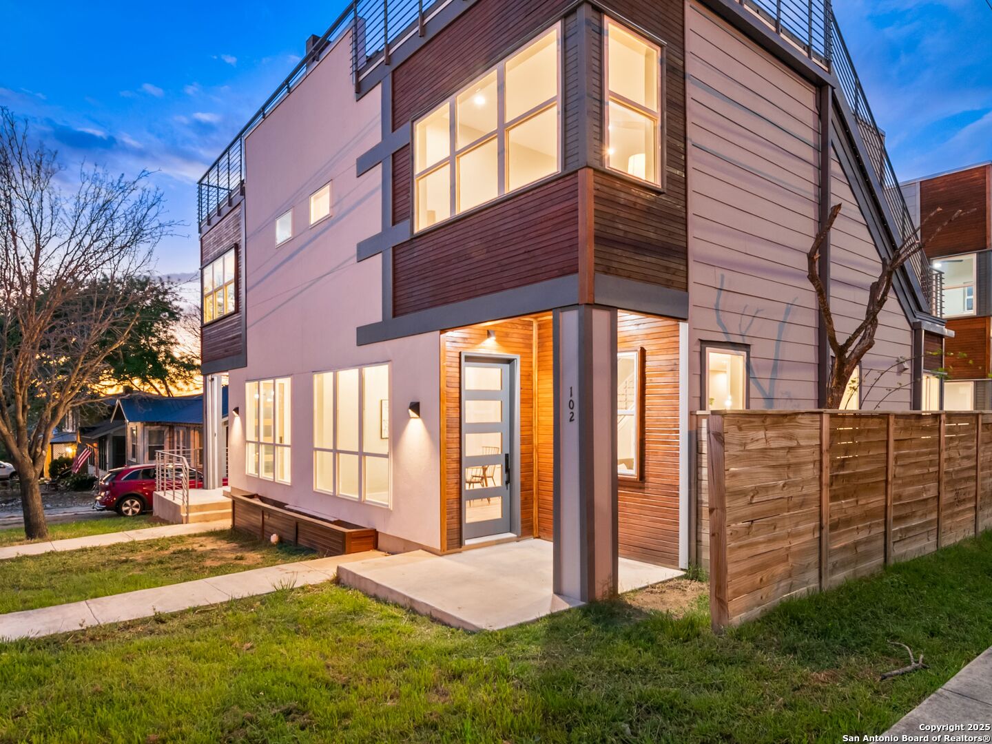 159 DAVIS CT Unit: 102