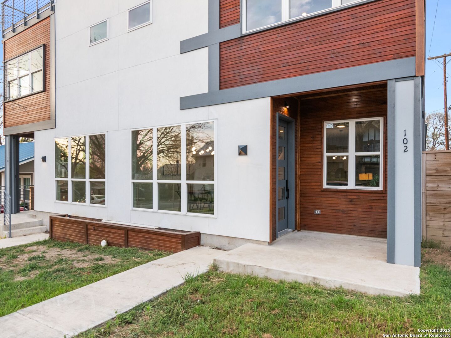 159 DAVIS CT Unit: 102