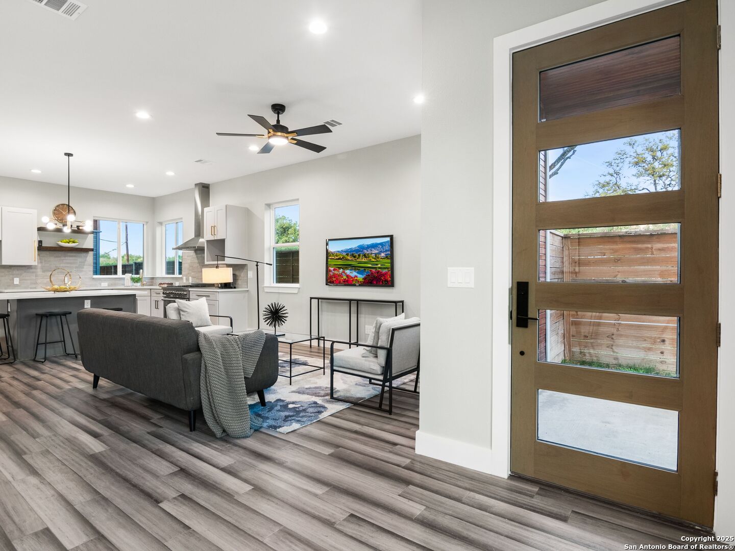 159 DAVIS CT Unit: 102
