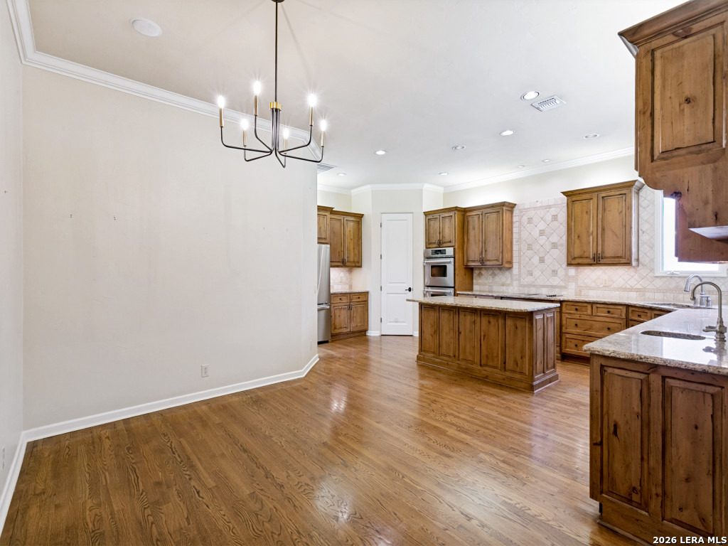 502 SHERATON DR