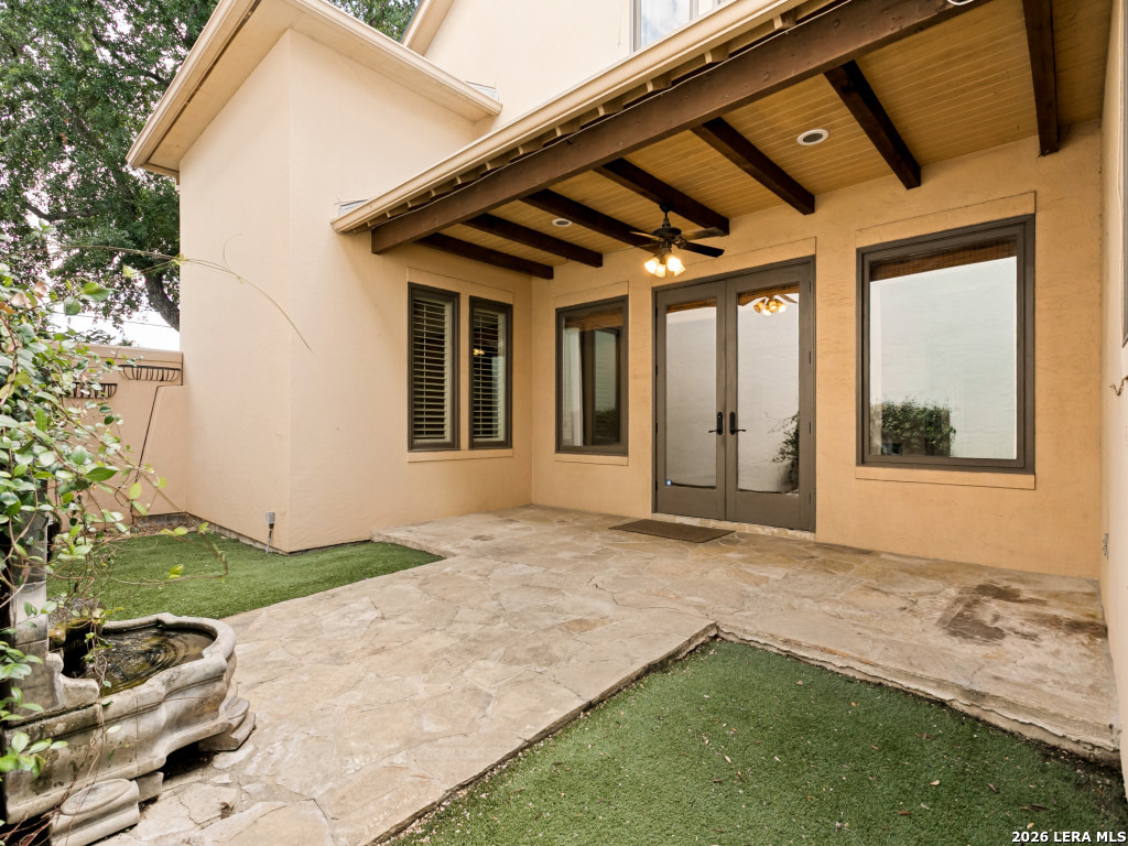 502 SHERATON DR