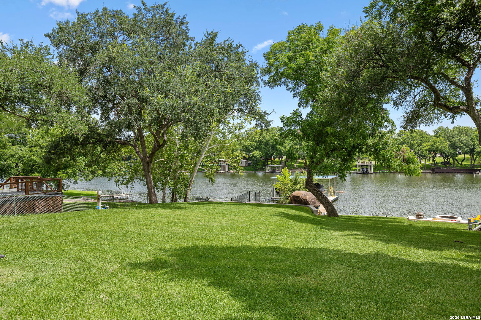 806 CLEN OAK PKWY