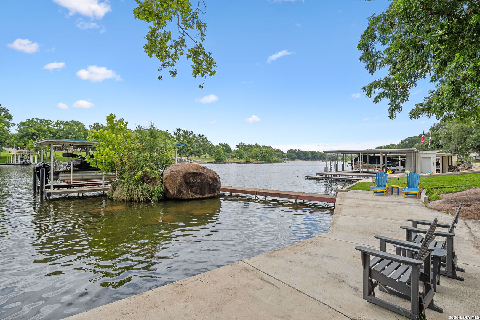 806 CLEN OAK PKWY