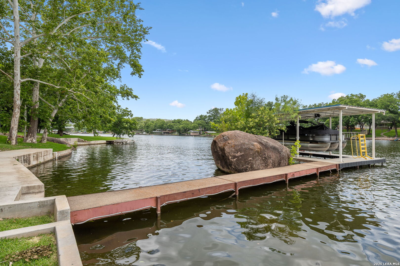 806 CLEN OAK PKWY