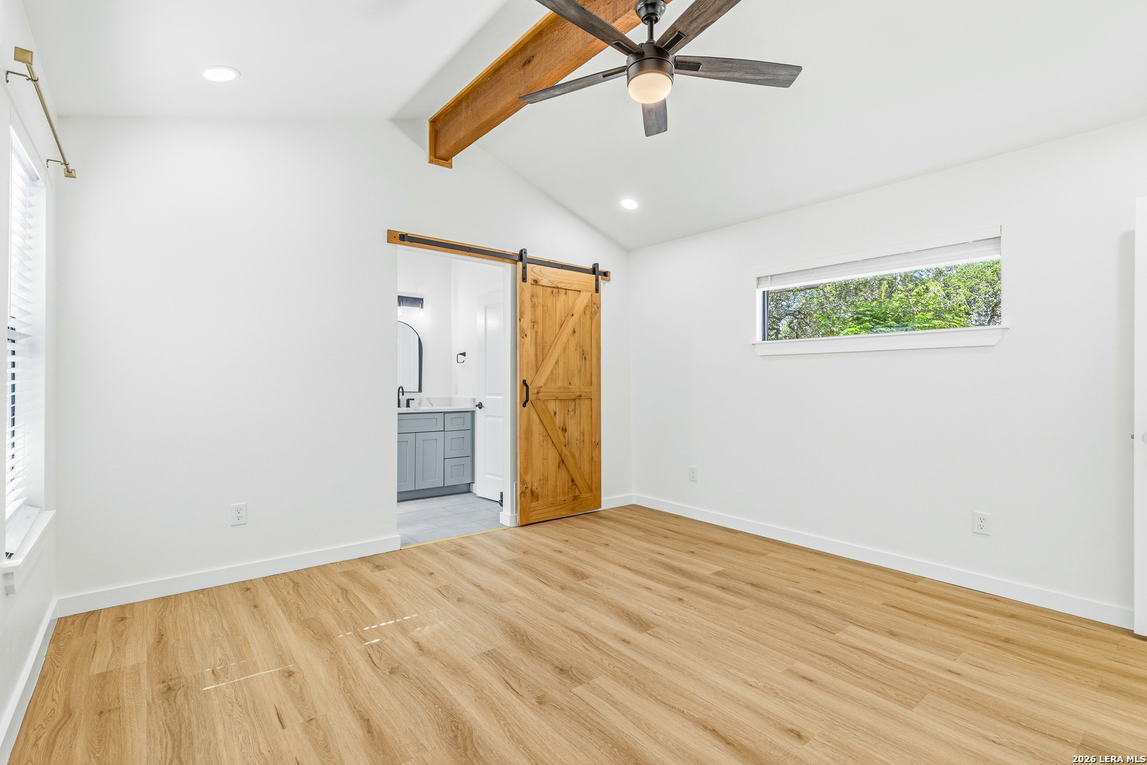 221 W HIGHLAND DR