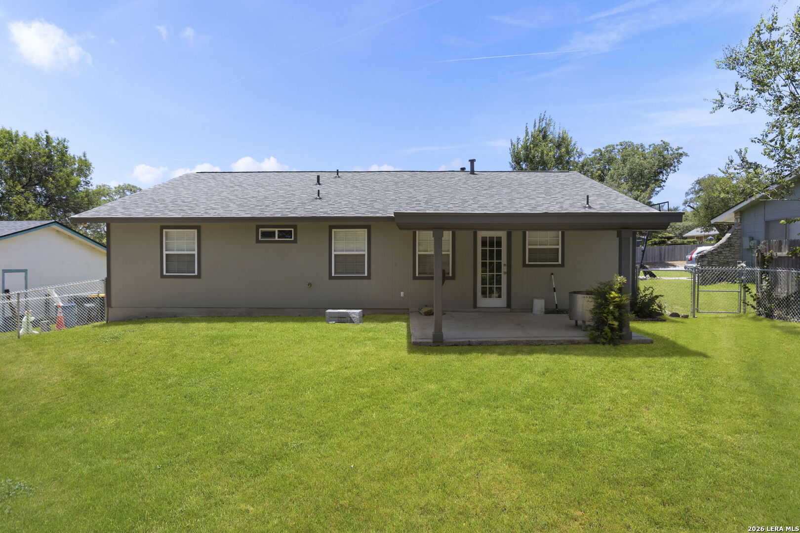 7613 LEAFY HOLLOW CT