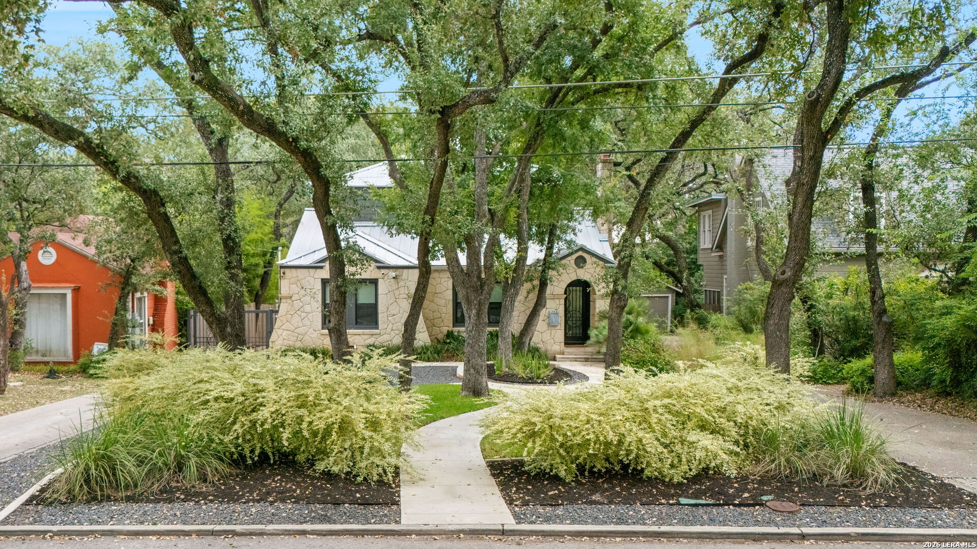 258 TUXEDO AVE
