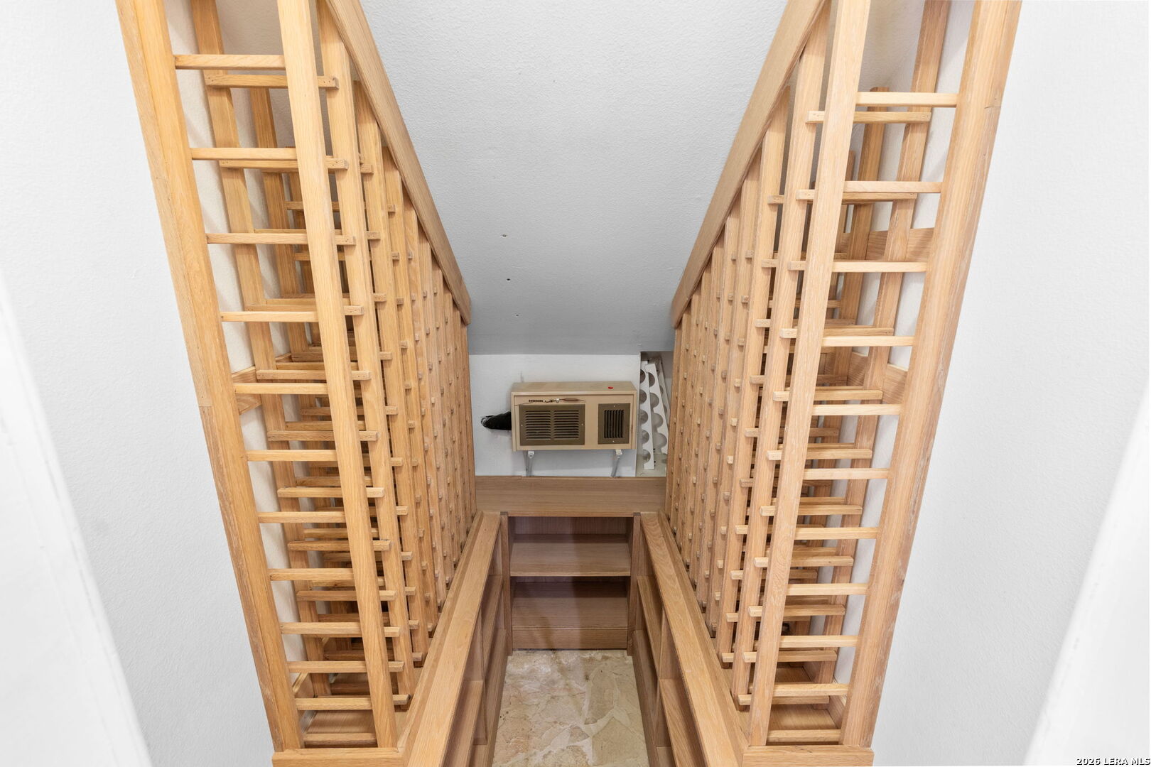 258 TUXEDO AVE