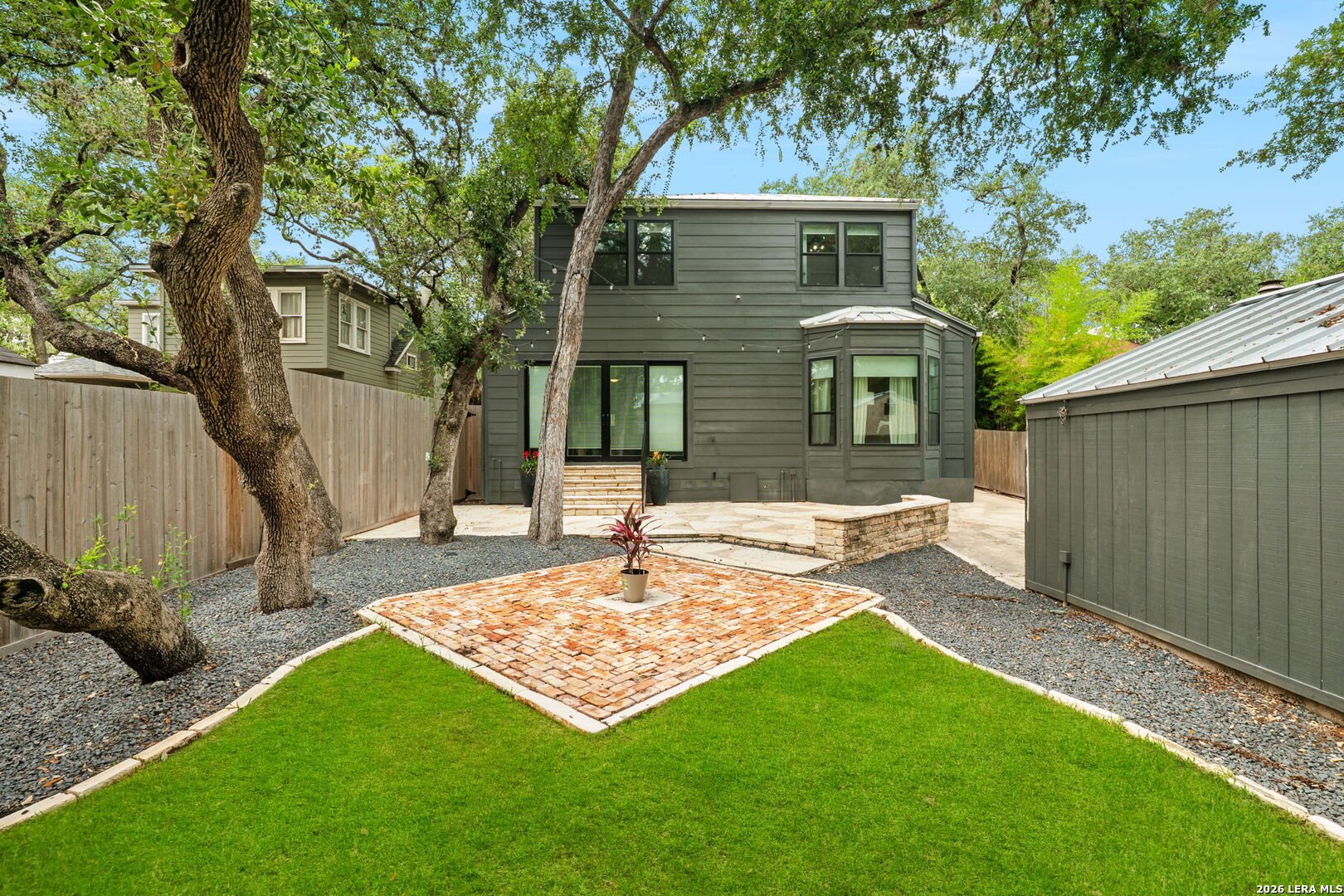 258 TUXEDO AVE