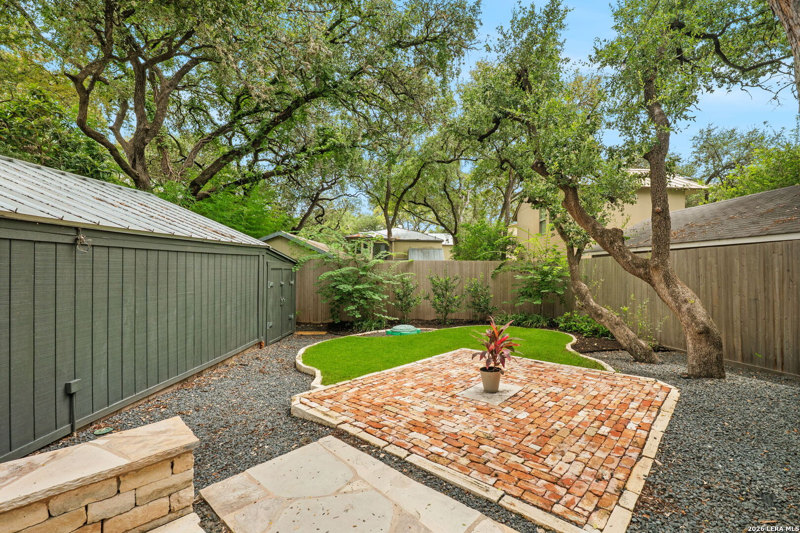 258 TUXEDO AVE