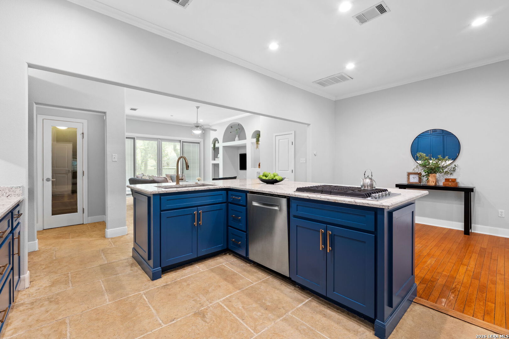 258 TUXEDO AVE