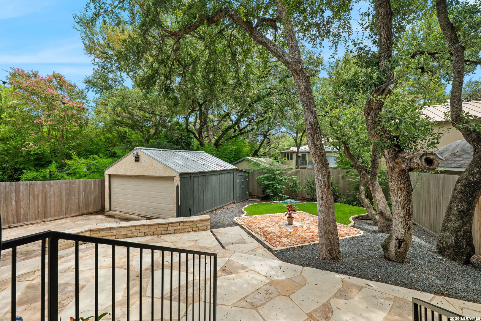 258 TUXEDO AVE