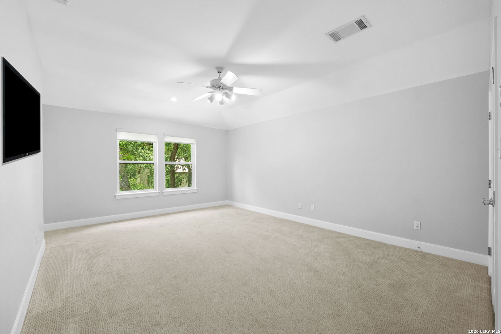 258 TUXEDO AVE