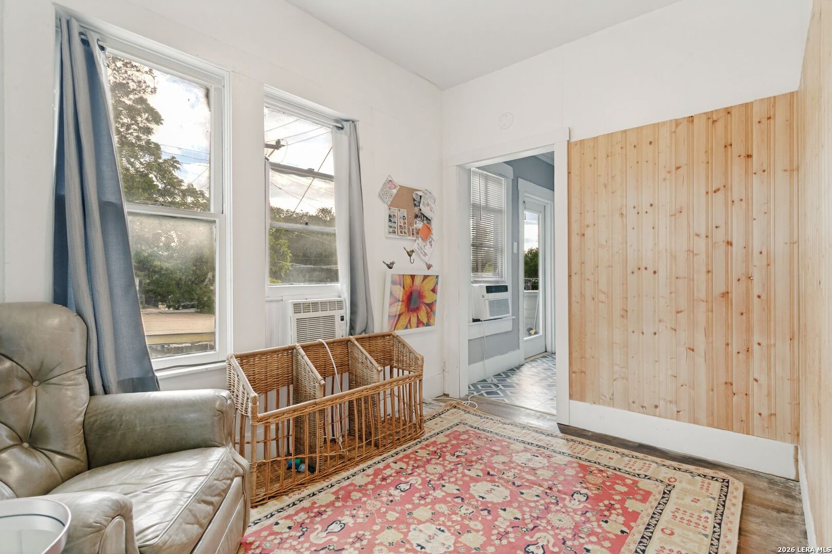 200 Queen Anne Ct Unit: 200B
