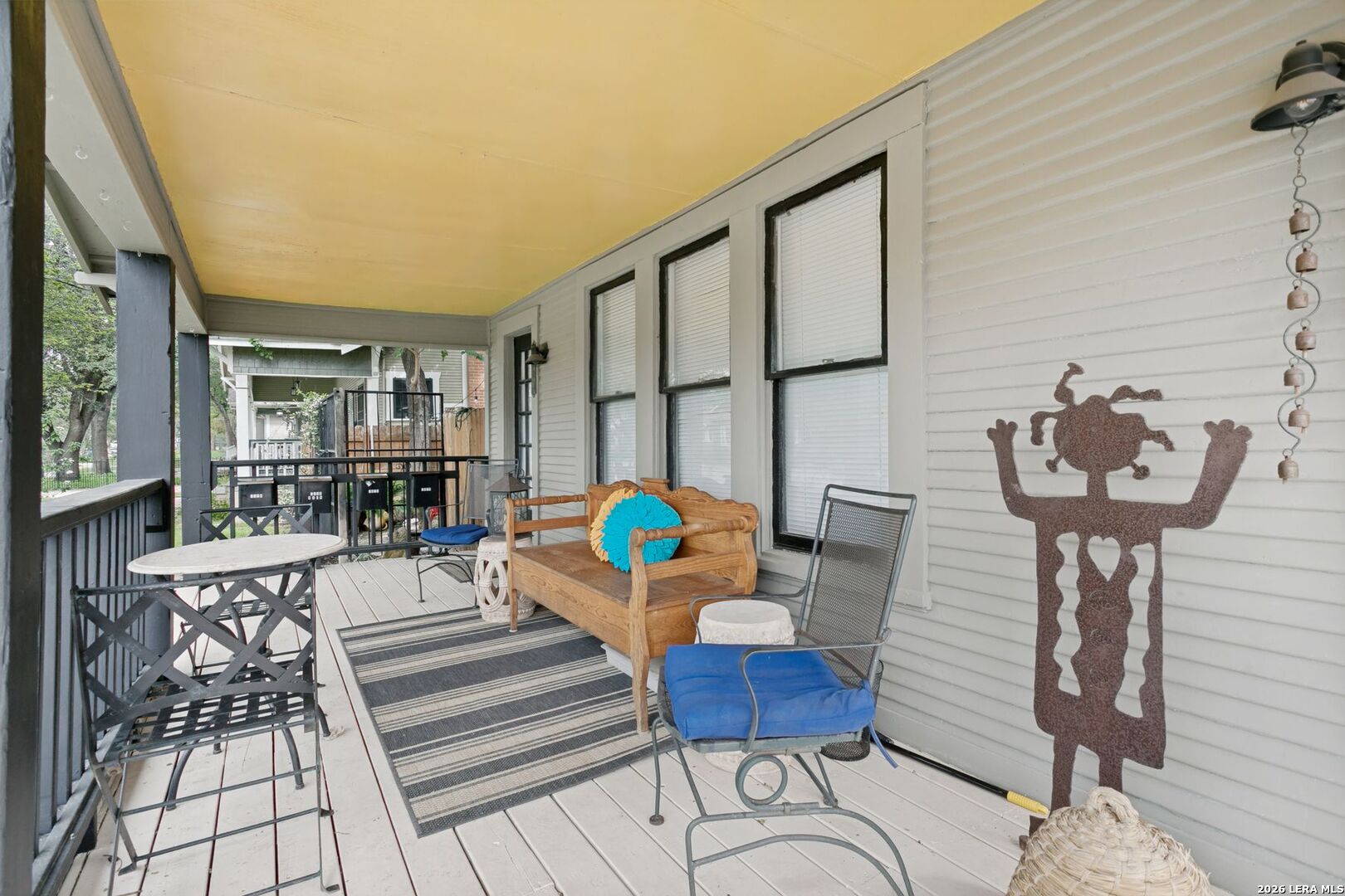 200 Queen Anne Ct Unit: 200B