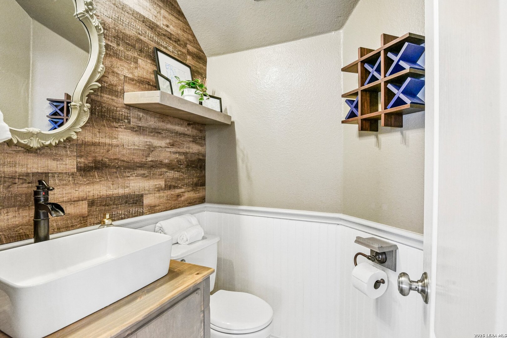 232 CORDERO DR