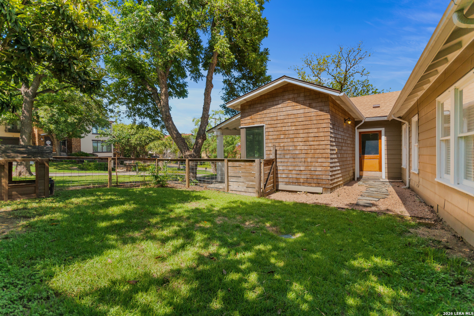 201 CHICHESTER PL