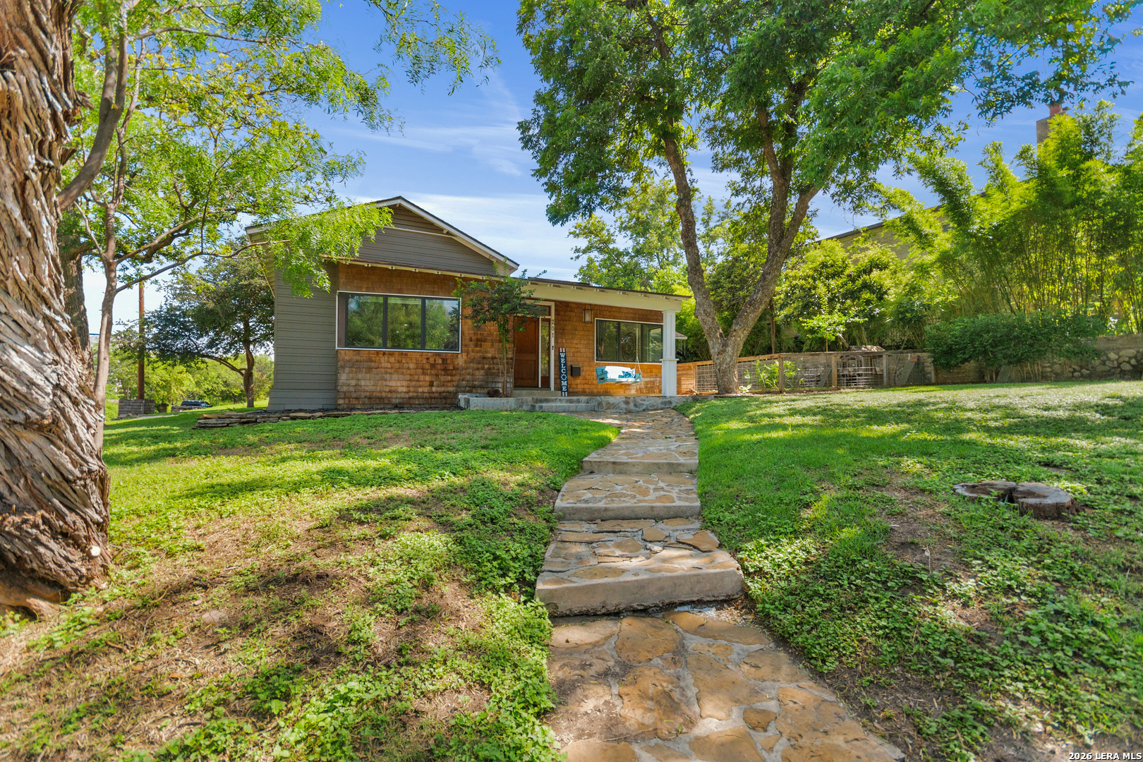 201 CHICHESTER PL