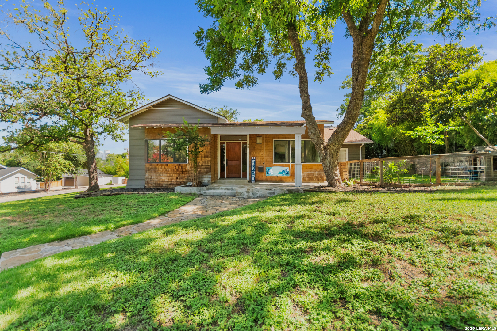 201 CHICHESTER PL