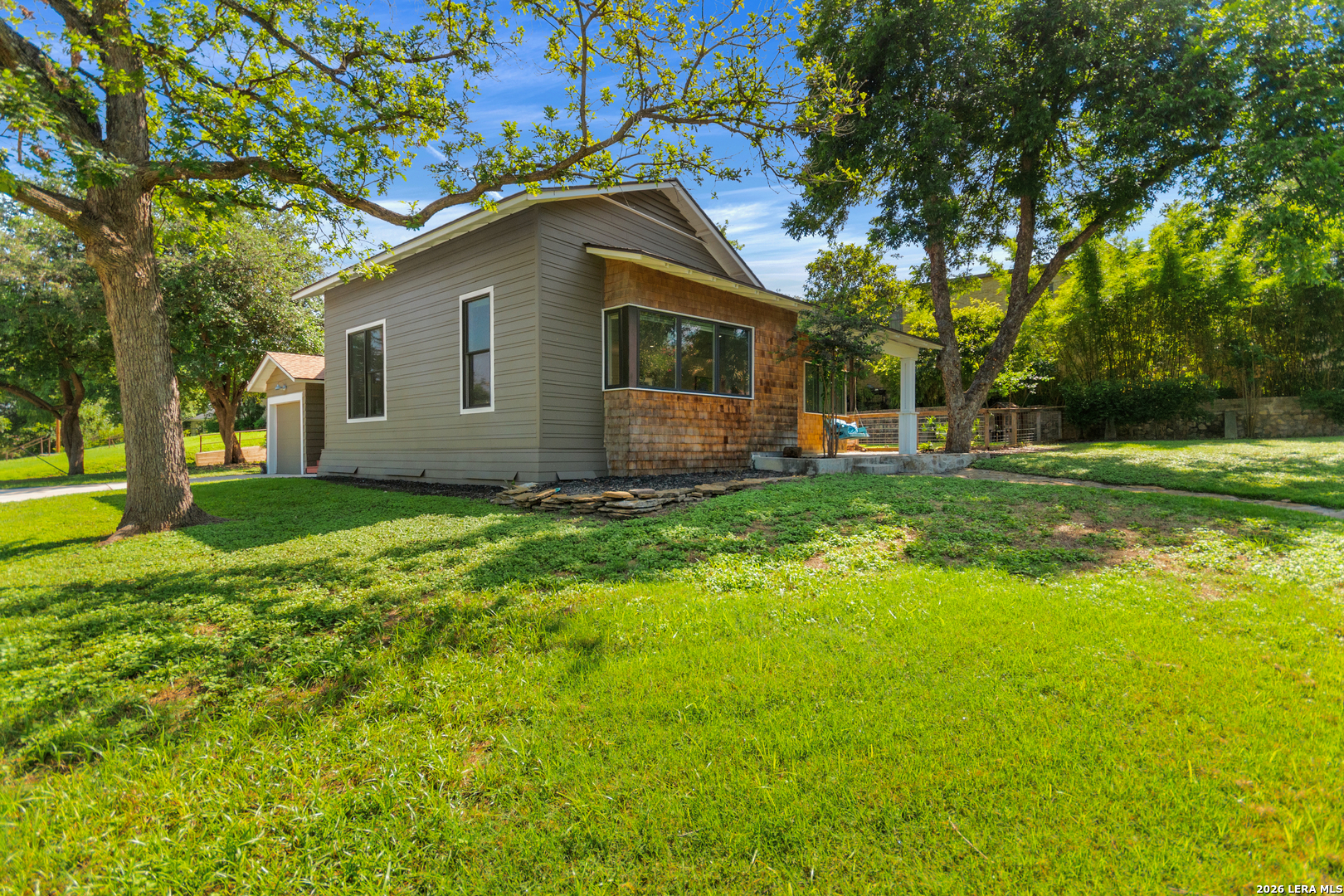201 CHICHESTER PL