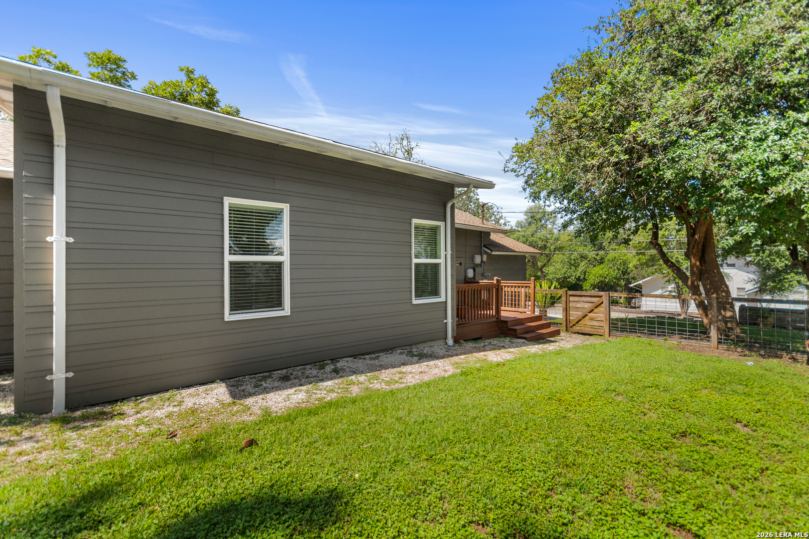 201 CHICHESTER PL