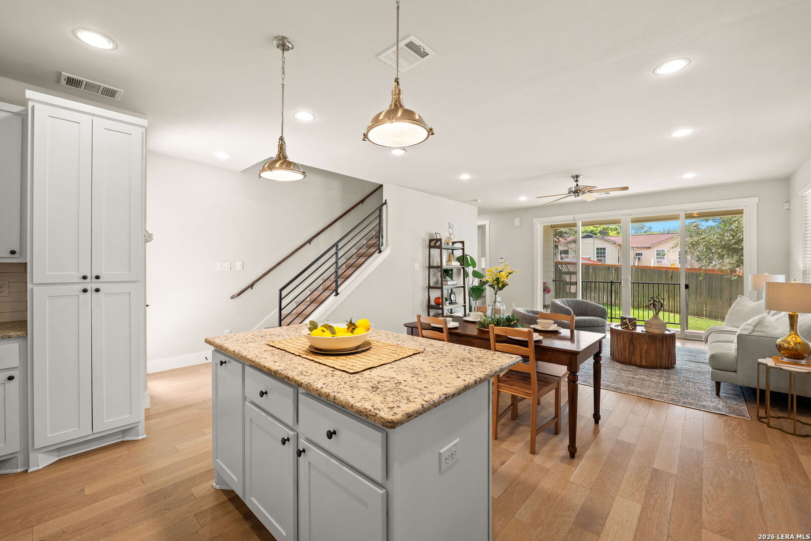 202 CLAREMONT AVE Unit: 102