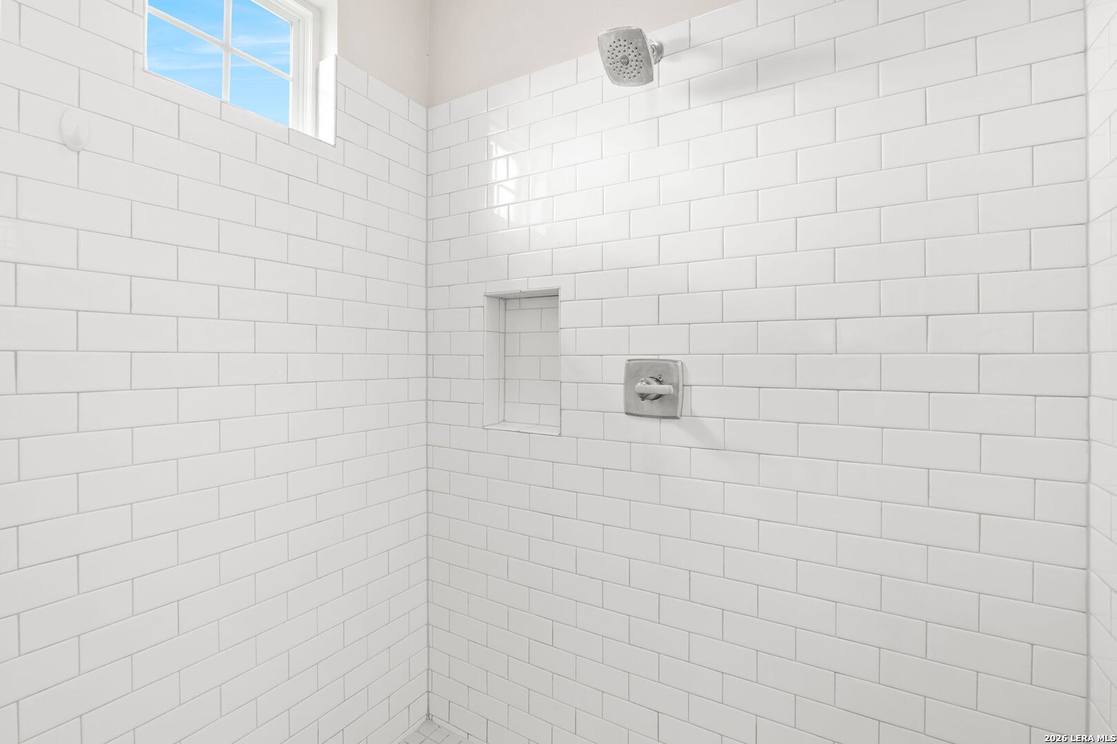 202 CLAREMONT AVE Unit: 102
