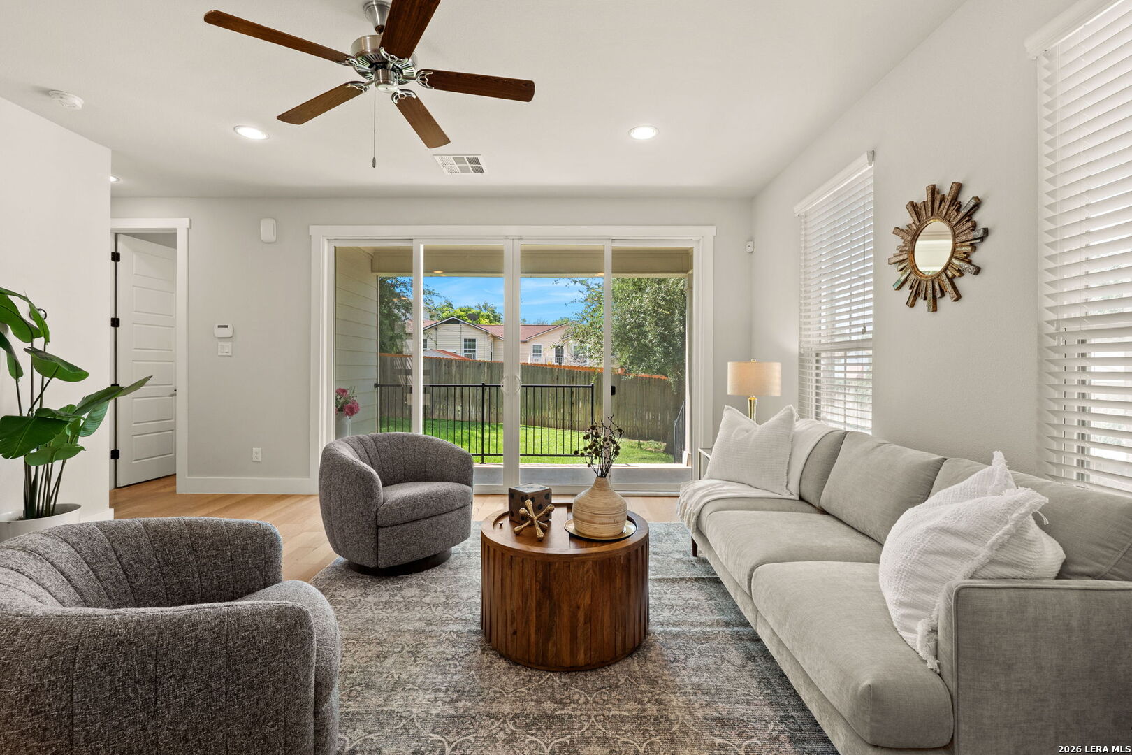 202 CLAREMONT AVE Unit: 102