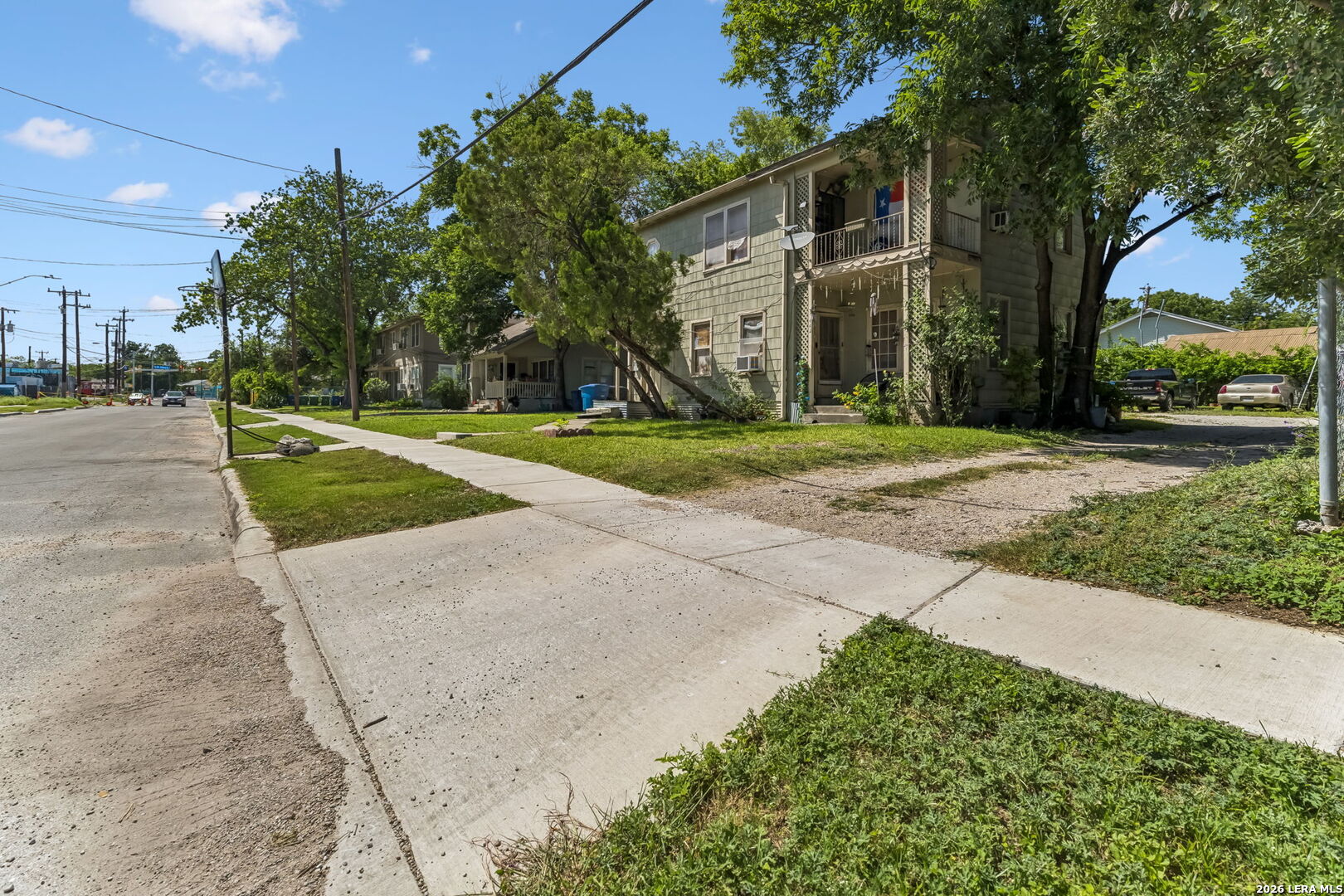 631 E ASHBY PL