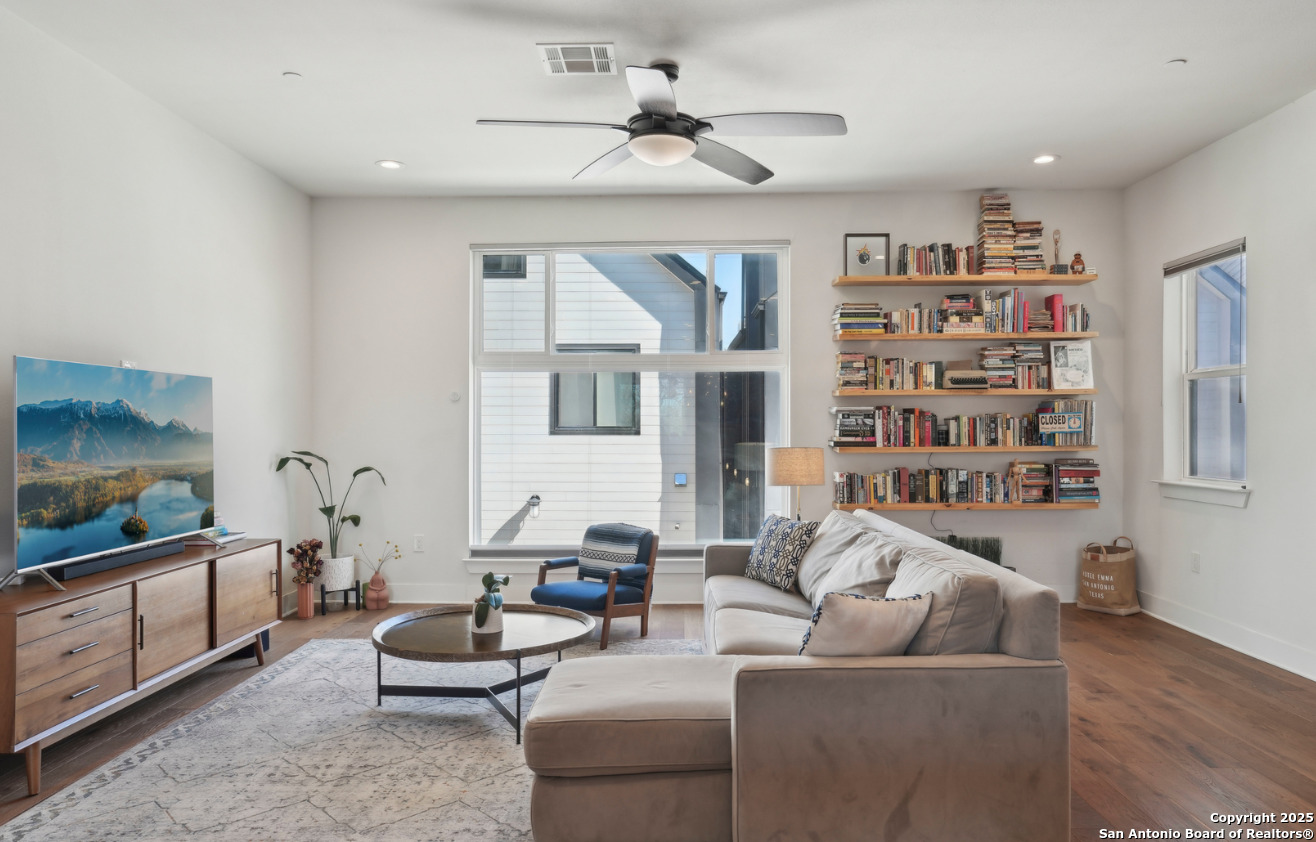 310 Clay Unit: BLDG 11