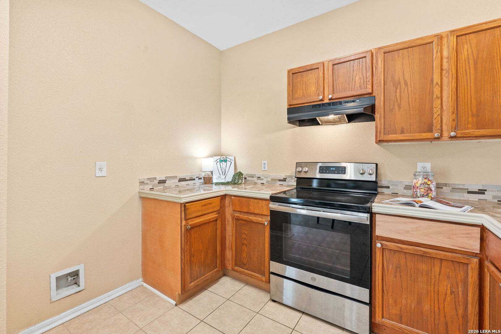 1803 Red Elm