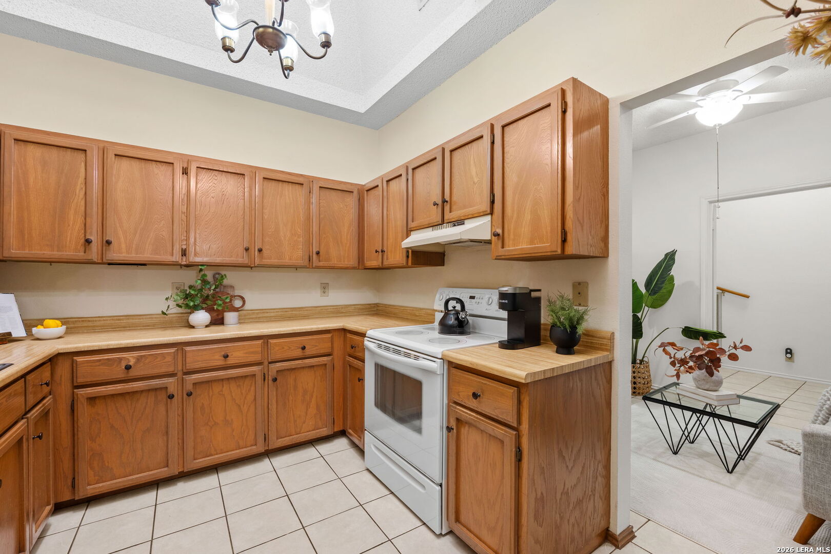 2902 Spring Bend