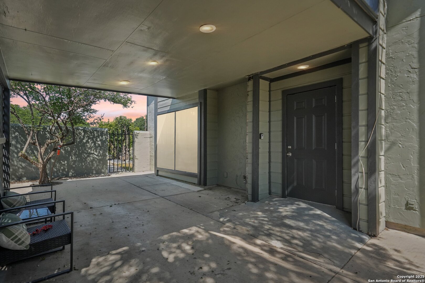 10609 STARCREST DR Unit: 10611
