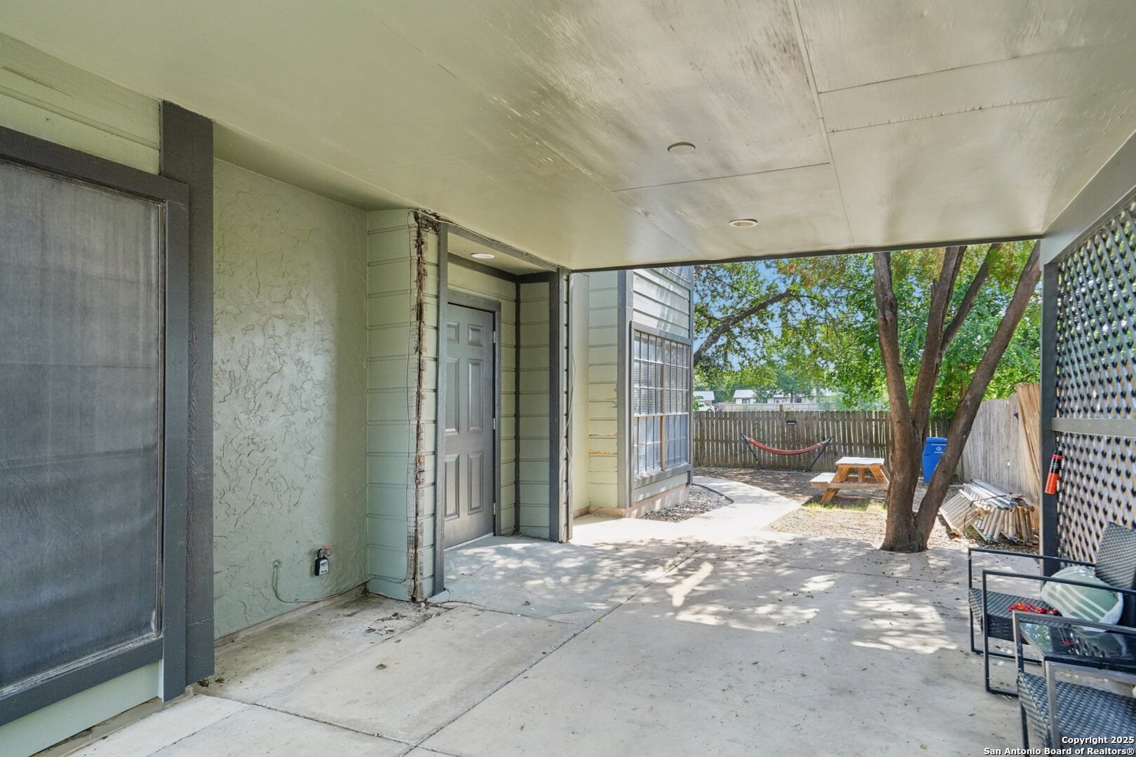 10609 STARCREST DR Unit: 10611