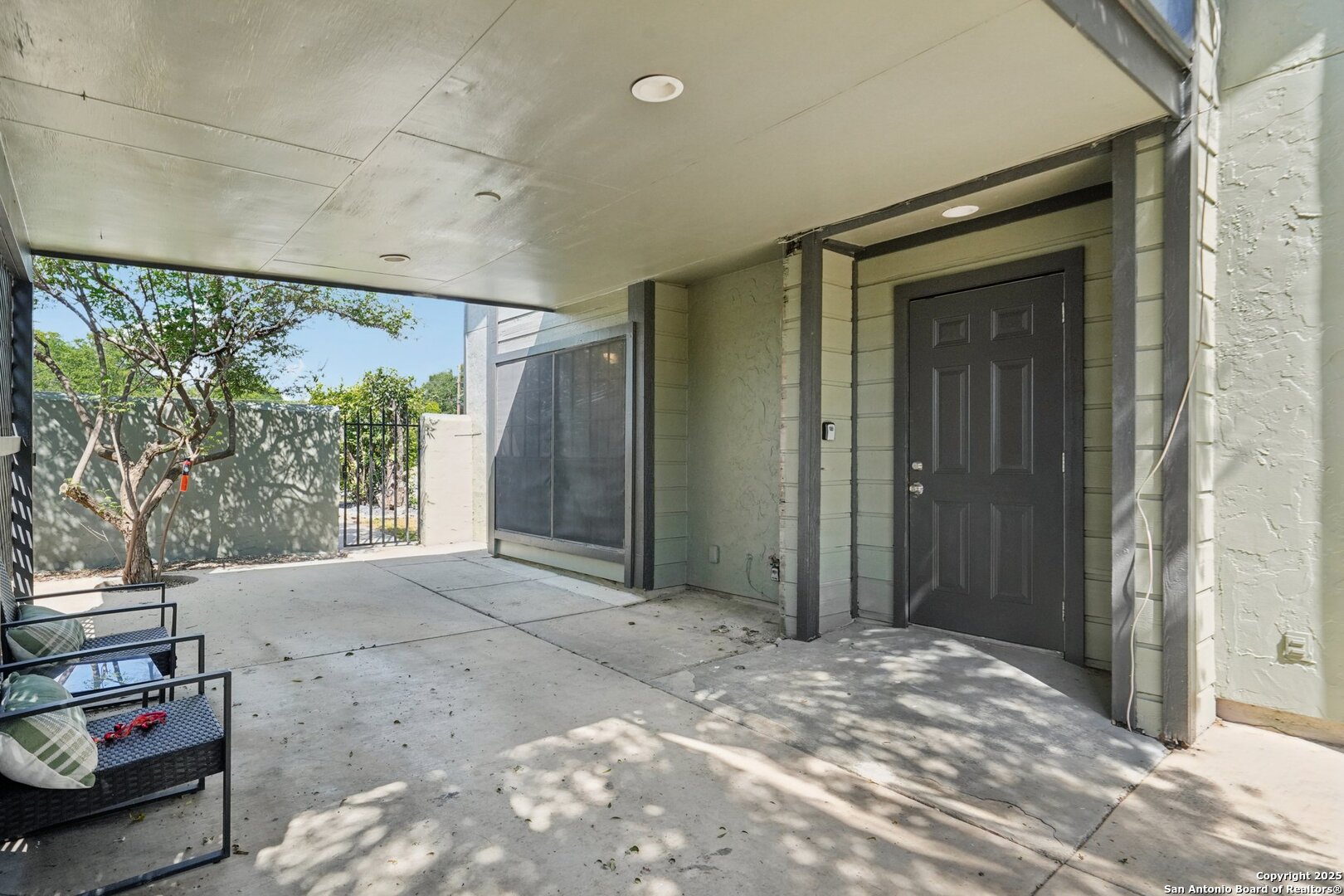 10609 STARCREST DR Unit: 10611
