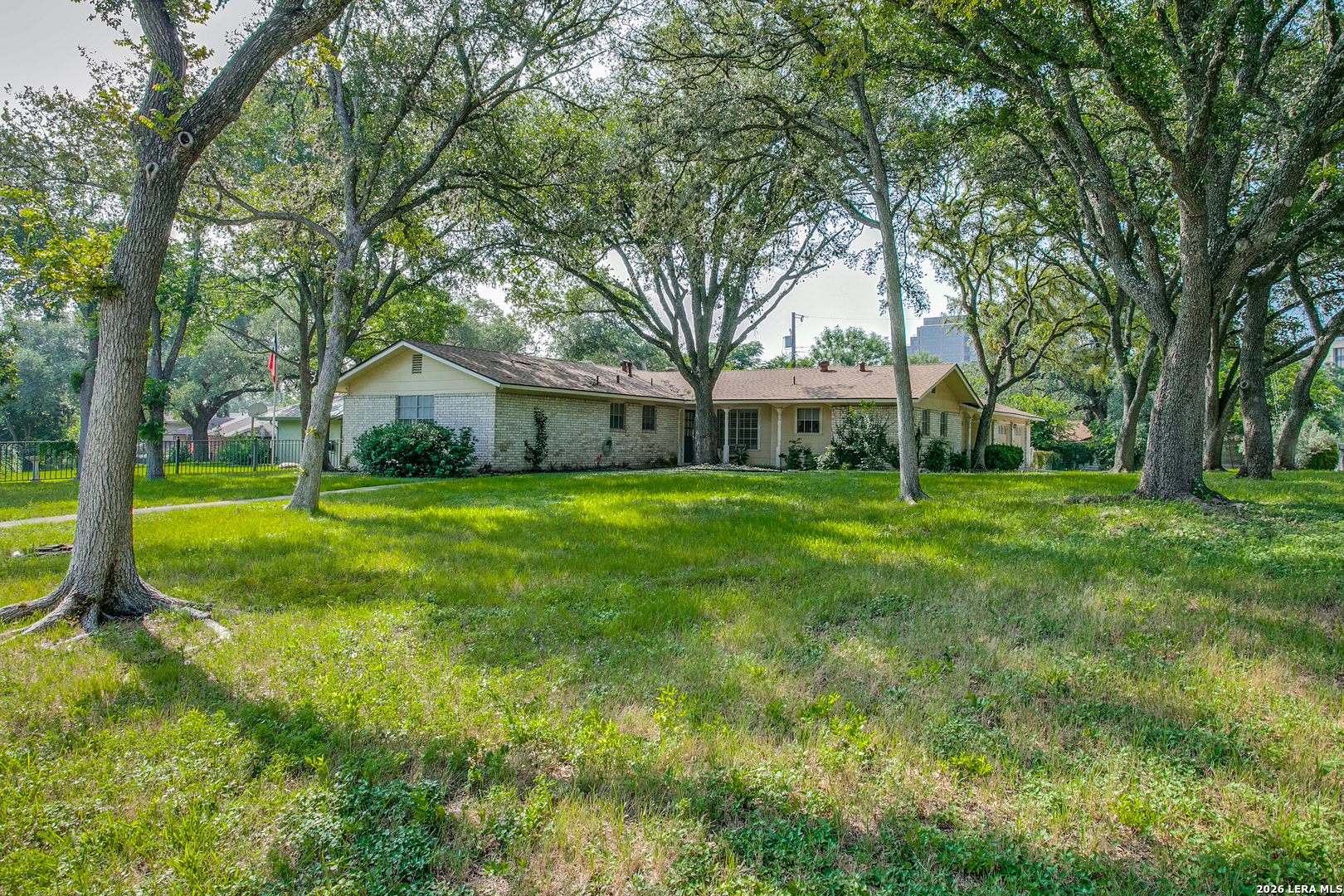 3102 Hitching Post