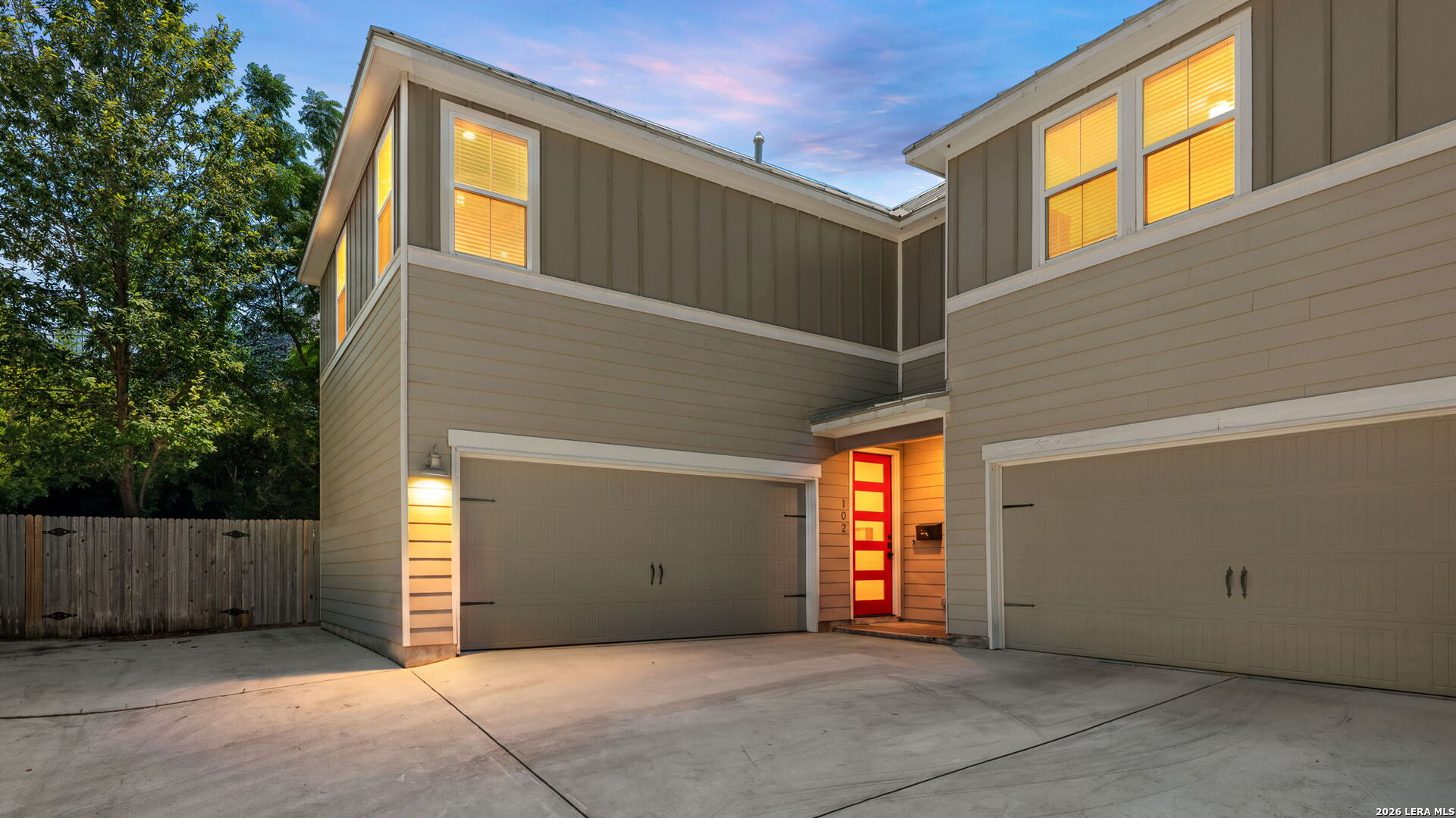 252 CLAREMONT AVE Unit: 102