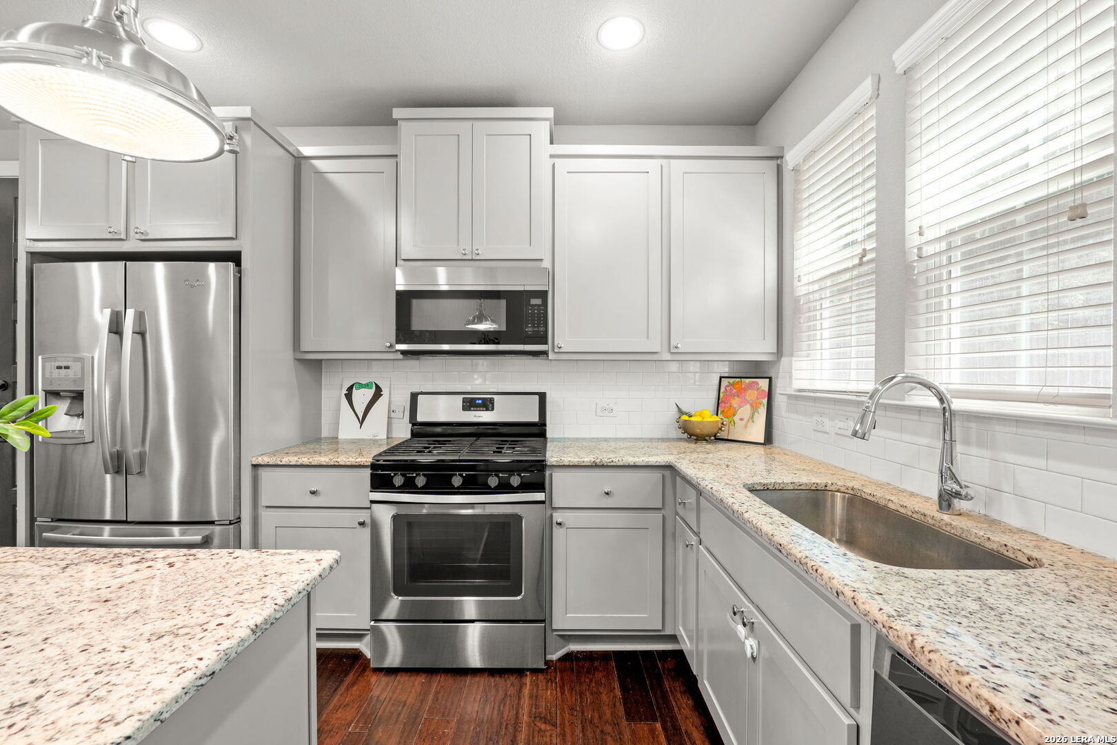 252 CLAREMONT AVE Unit: 102