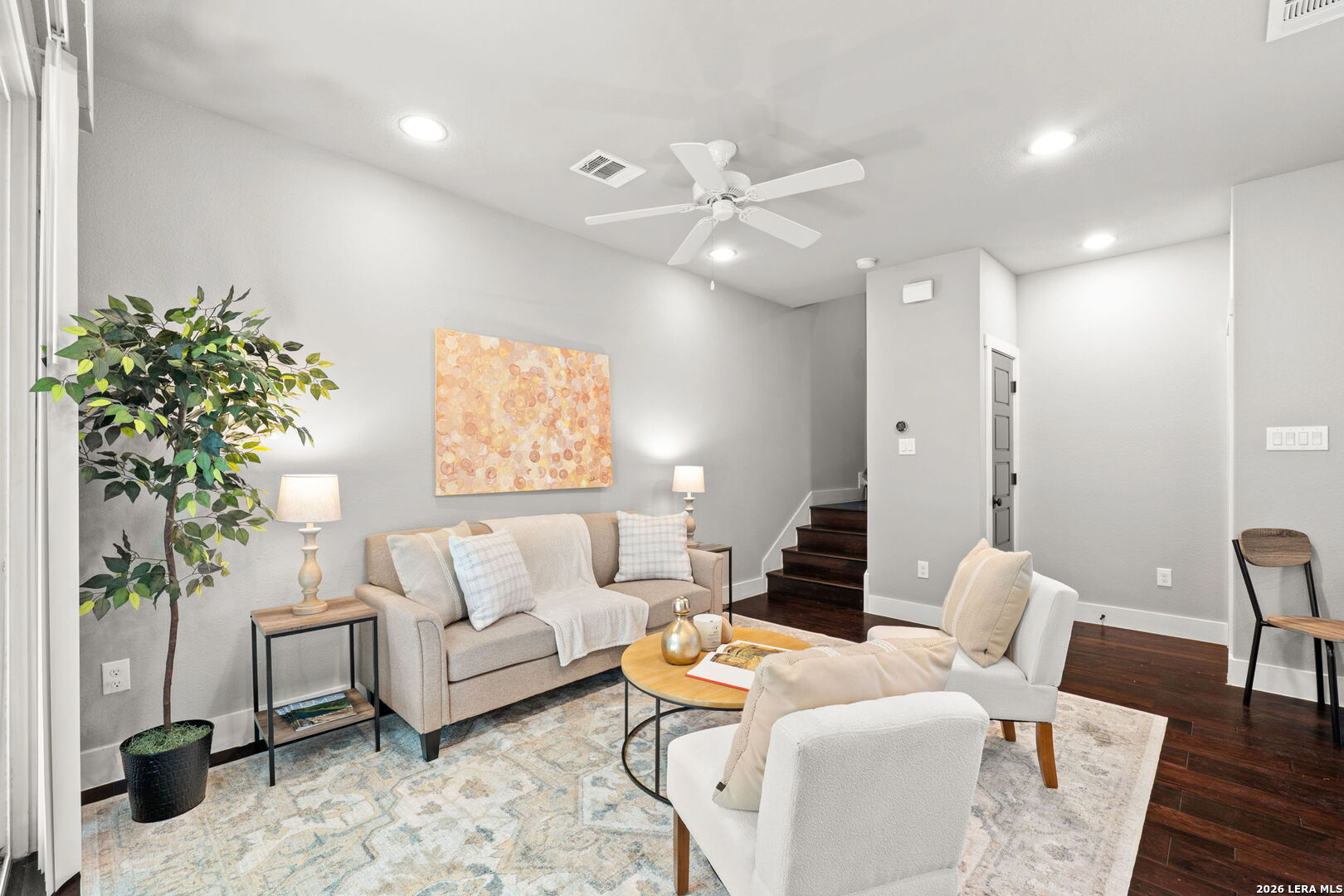 252 CLAREMONT AVE Unit: 102